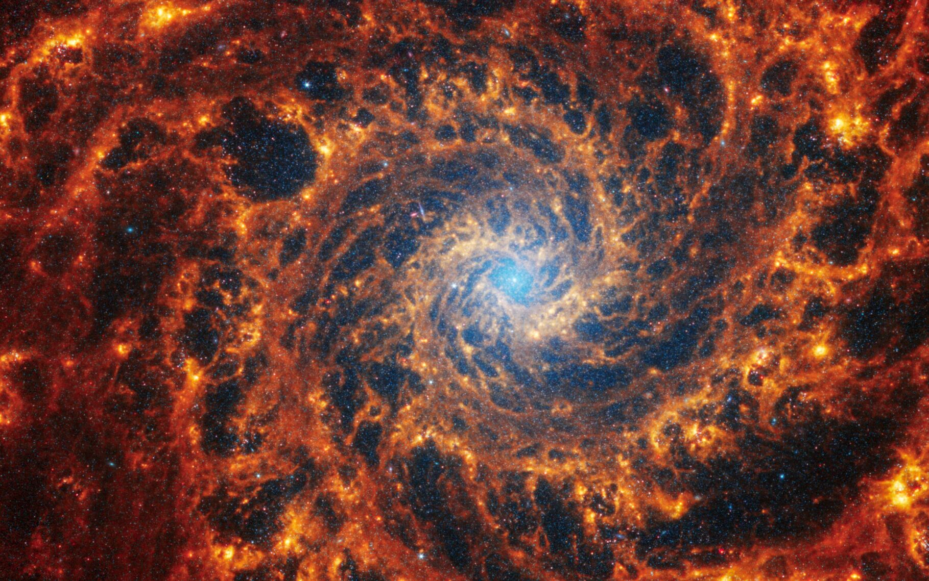 galaxy ngc 628.jpg